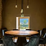 Torre Del Marques & Winery - Small Luxury 5* Monroyo