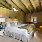 Hotel Torre Del Marques & Winery - Small Luxury Monroyo