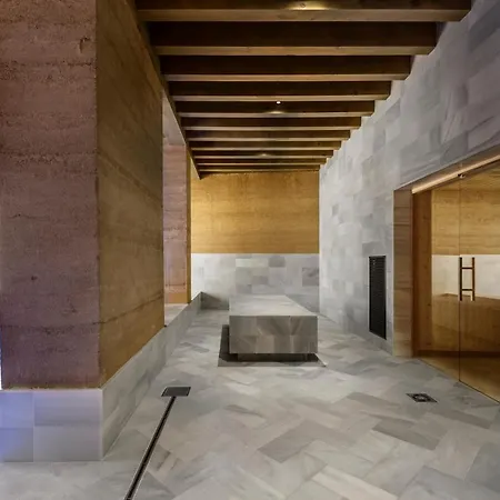 Hotel Torre Del Marqués - Small Luxury