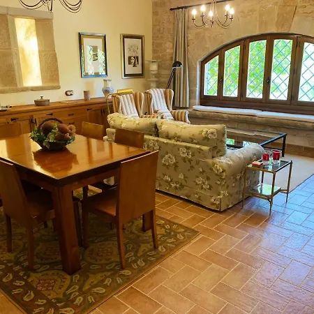 Torre Del Marques & Winery - Small Luxury Otel Monroyo