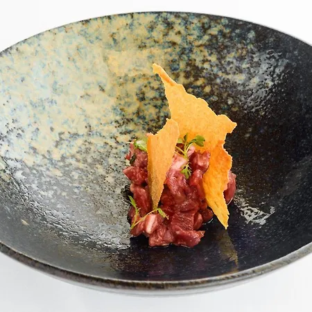 Torre Del Marques & Winery - Small Luxury Monroyo