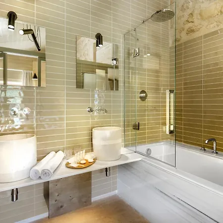 Hotel Torre Del Marques & Winery - Small Luxury Monroyo