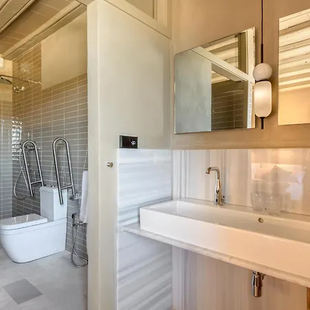 Hotel Torre Del Marques & Winery - Small Luxury 5*