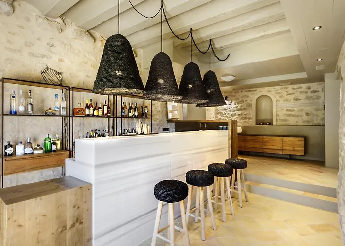 Hotell Torre Del Marques & Winery - Small Luxury Monroyo