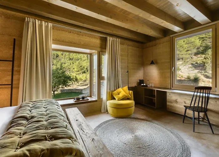 Torre Del Marques & Winery - Small Luxury 5* Monroyo